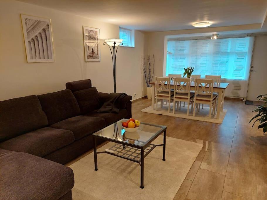 Laegenhet Pa Landet Naera Stan Apartment Jonsered Exterior foto